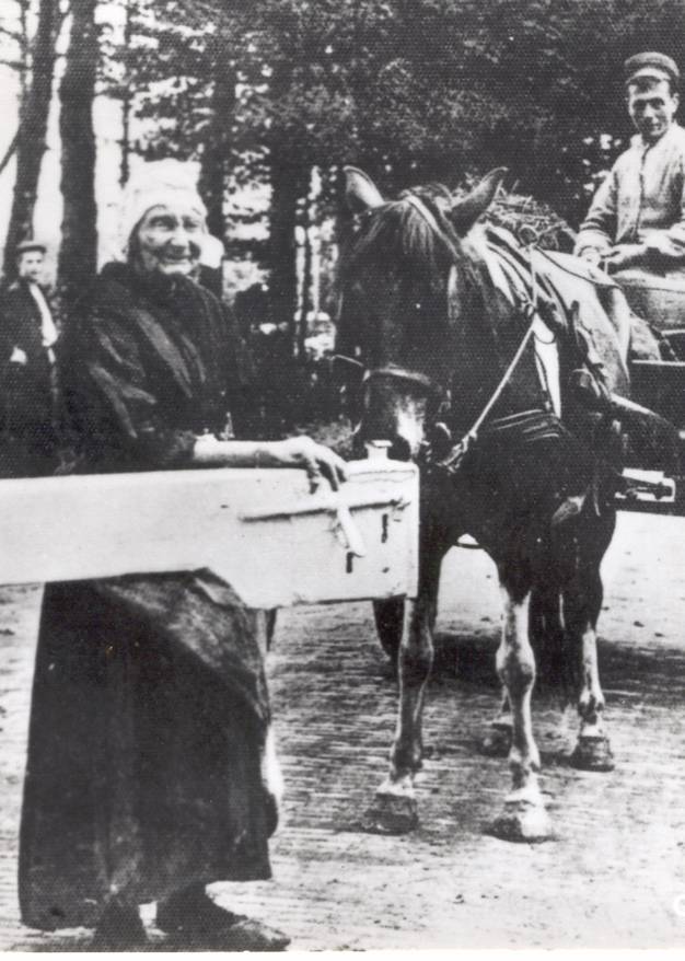 Eerste GNR-rentmeester Burdet