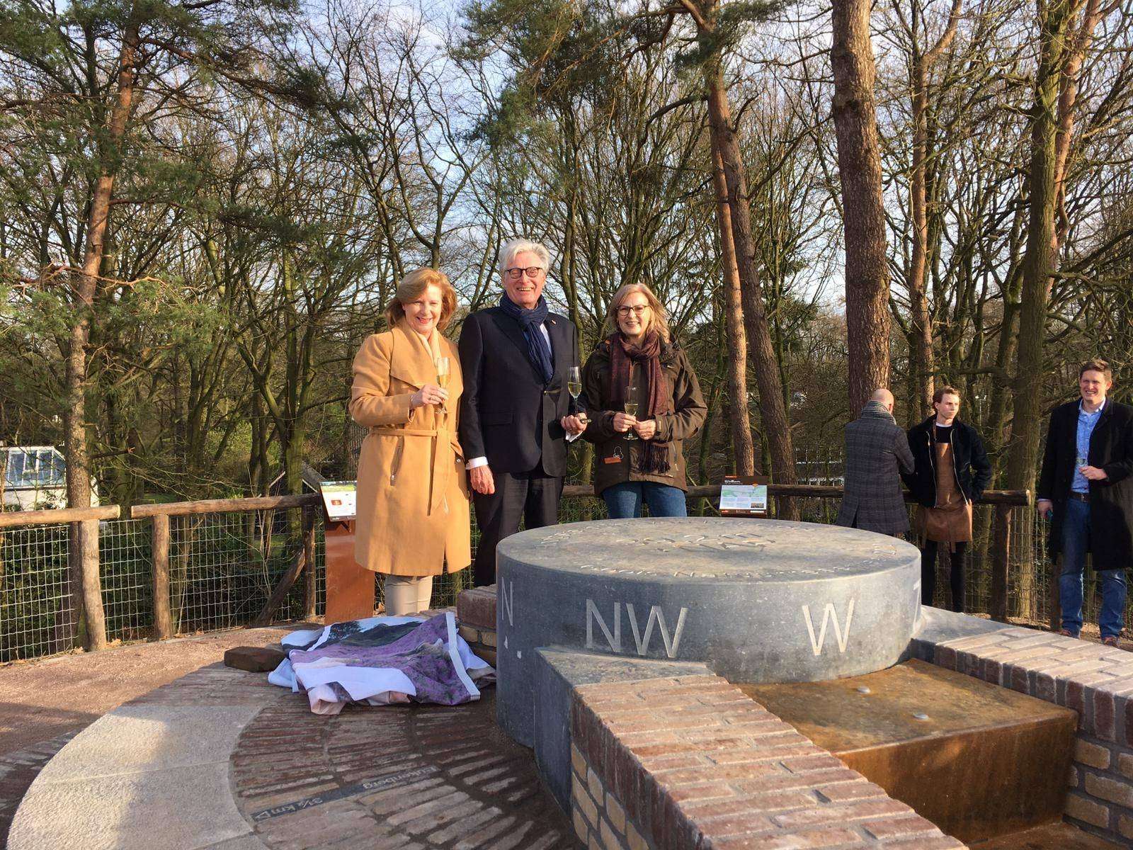 Opening uitzichtpunt Tafelberg